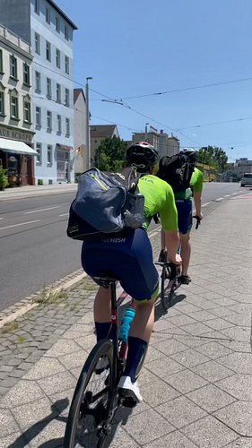 Day before racing. That means data, details, and decisions.
Cottbus isn’t your typical 250m track – it’s 333m of Eastern lega...