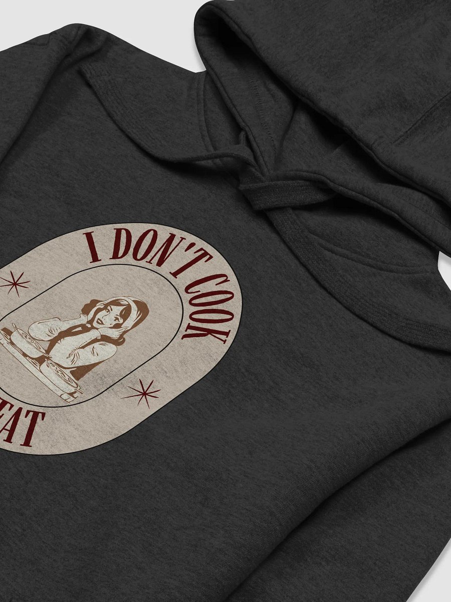 I don't cook. I reheat, funny cooking T-Shirt product image (3)