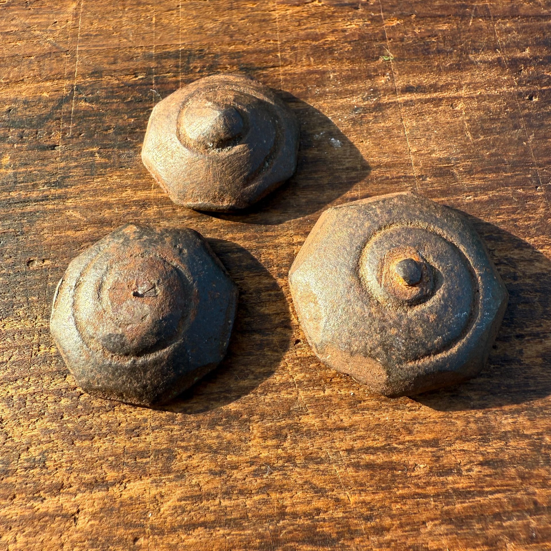🎎 Vintage Set of 3 Japanese Be-goma (べいごま) Spinning Tops – Baseball Giants Tribute – Japan Antique Roadshow product image (2)