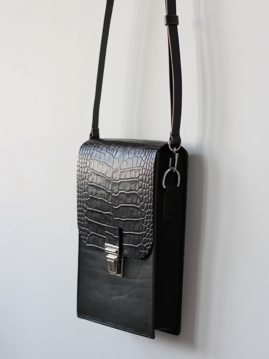 Croc Embossed Vegetable Tanned Leather Satchel product image (10)