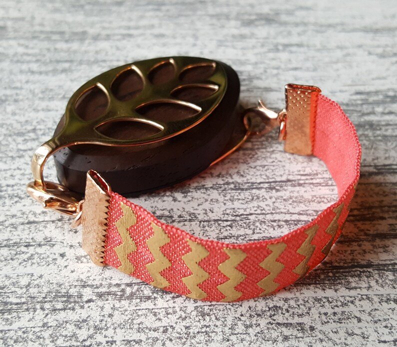 Jeweled Peach Chevron Elastic Bracelet | Handmade Accessory for Bellabeat Leaf Urban & Ivy product image (2)