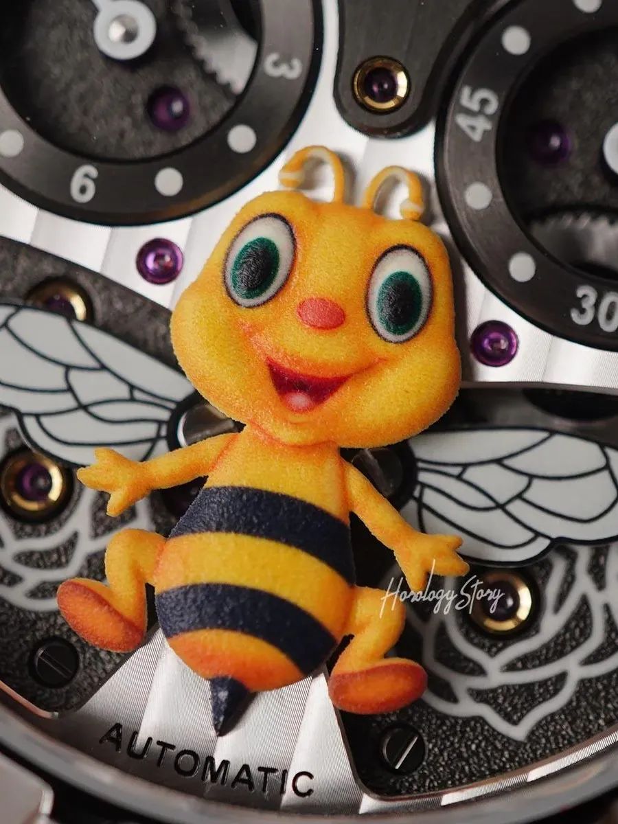 Lucky Harvey Silver Flying Bee Automatic product image (4)