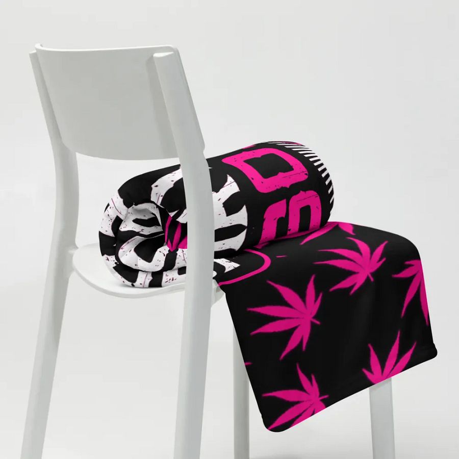 HempQuarters Pink Blanket product image (20)