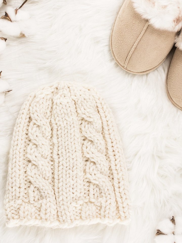 Chunky Cable Knit Winter Hat Pattern - Commitment product image (1)
