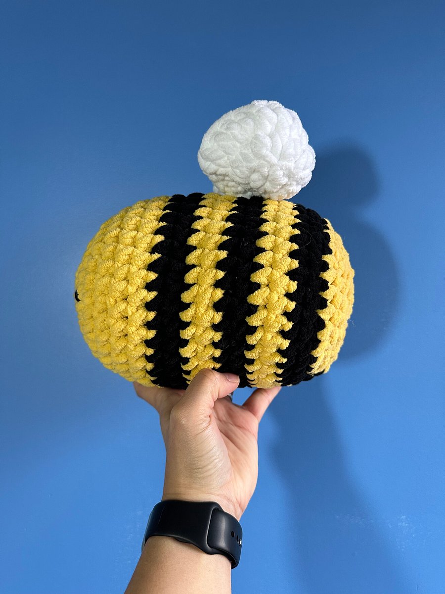 Crocheted Bumble Bee Plushies, Amigurumi, Yellow and Black, Bee Crochet, Bee Toy, Big Sized product image (3)