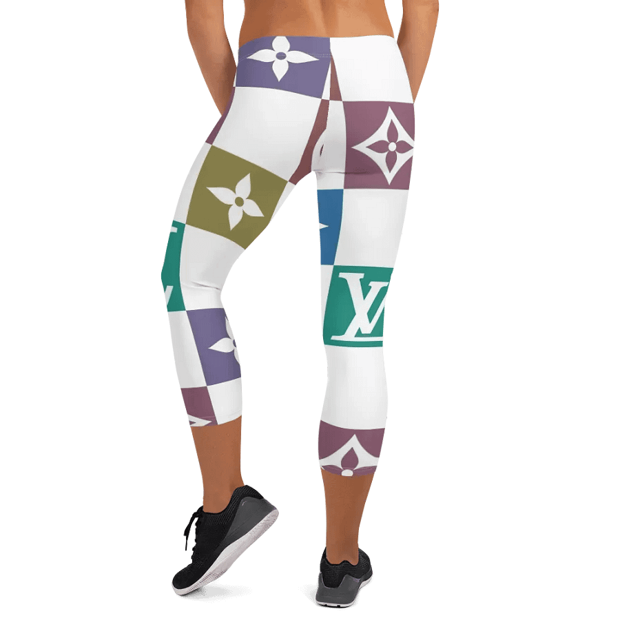 Capri Leggings – Luxury Logo Print for Sophisticated & High-End Style product image (6)