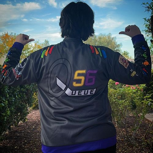 BRAND NEW MERCH IS OUT NOW! Today was the start of my new Sub Minecraft Server on twitch and I put together a merch drop to g...