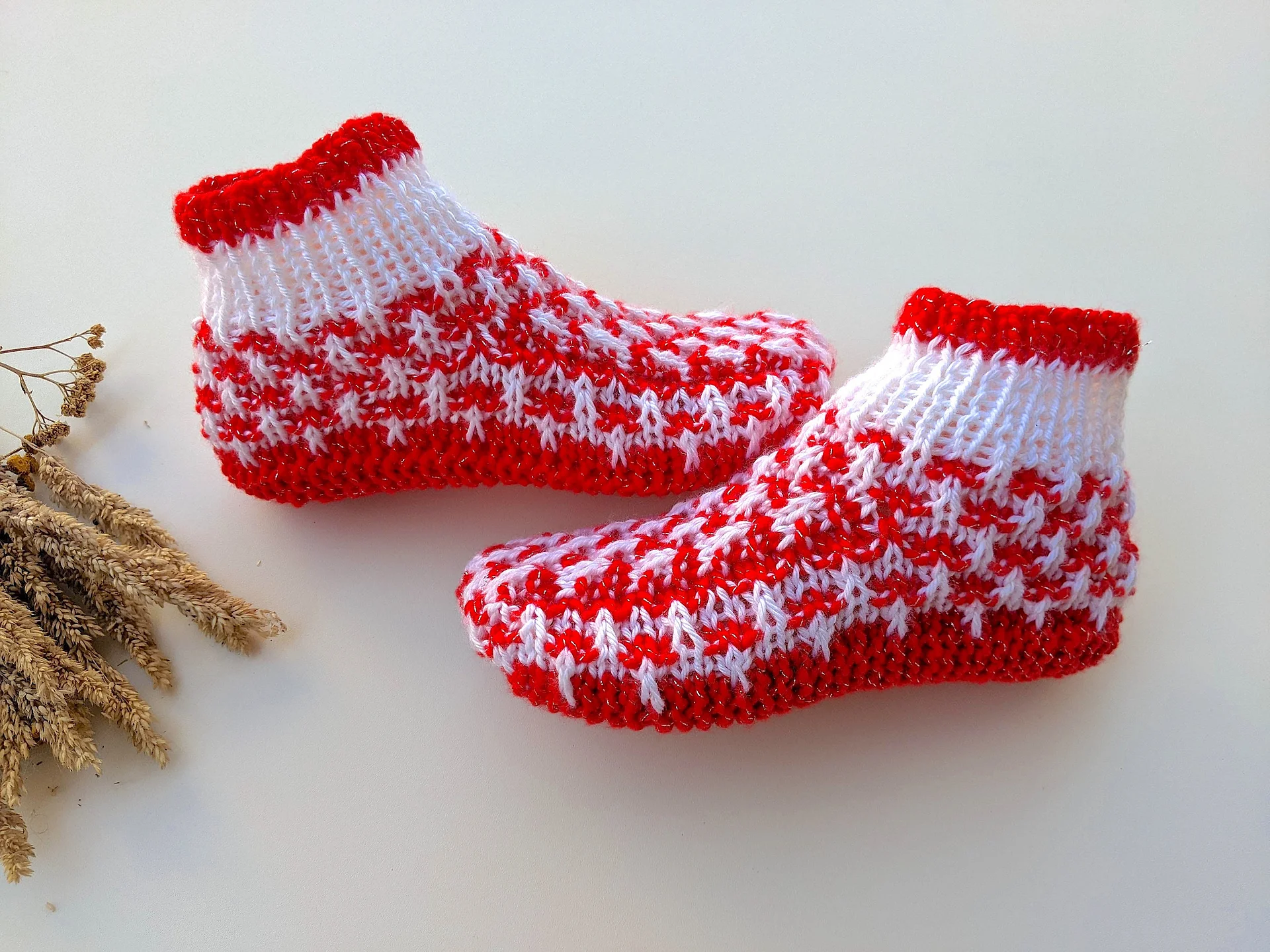 Christmas Knit Slipper Socks Pattern product image (2)
