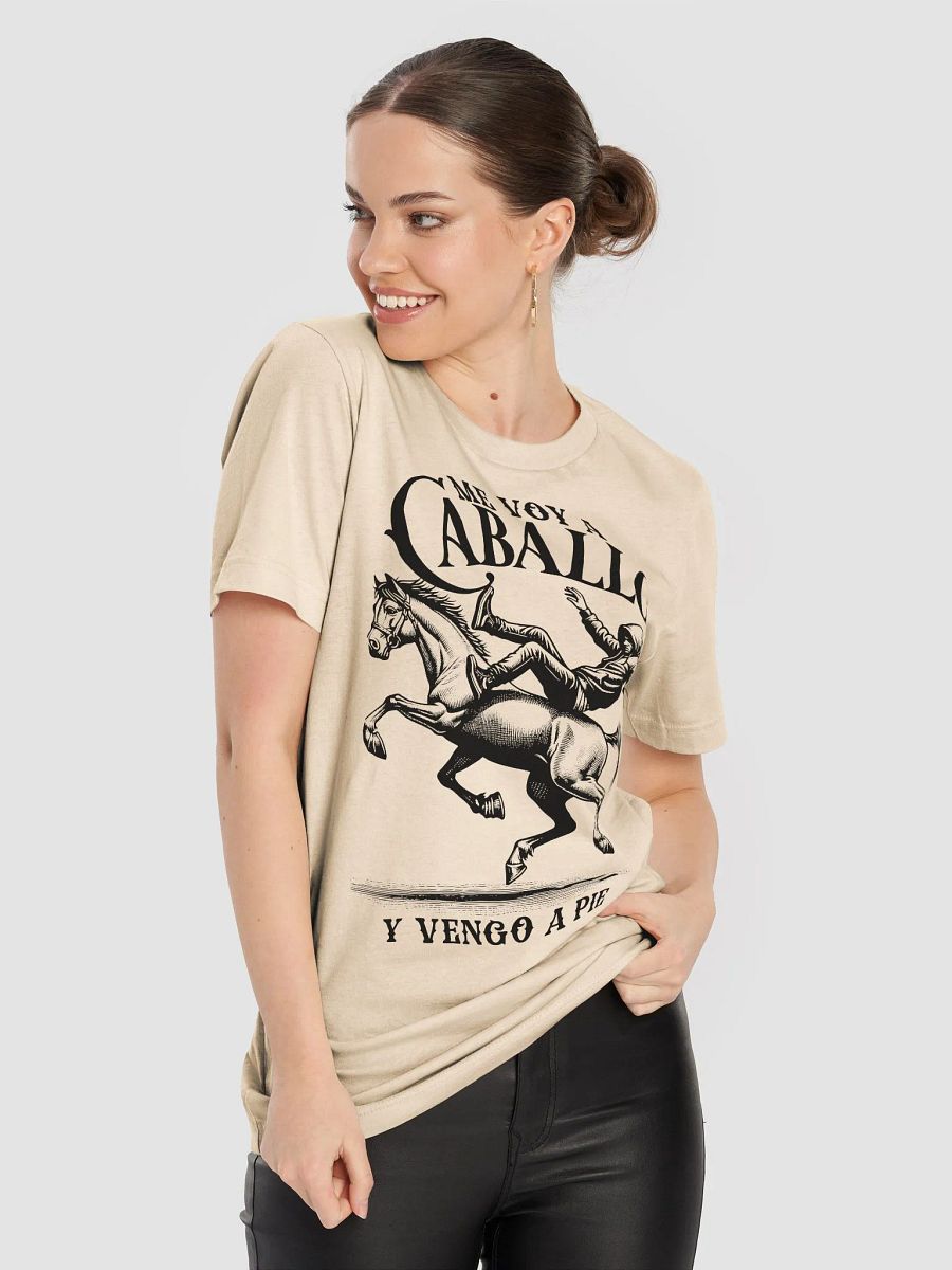 Me Voy a Caballo y Vengo a Pie Camiseta Unisex product image (6)
