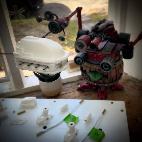 Herman inspecting progress…. #comics #aliens #animation #imakeartystuff #scifi #sci-fi #art