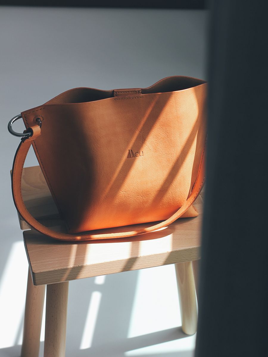 Vegetable Tanned Leather Shoulder Bag product image (4)