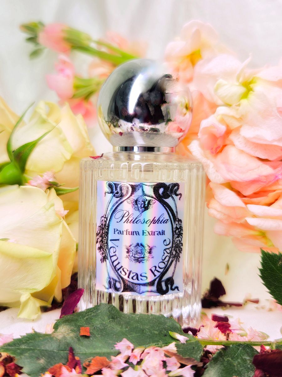 Venustas Rosae – Parfum Extrait (30ml) product image (3)