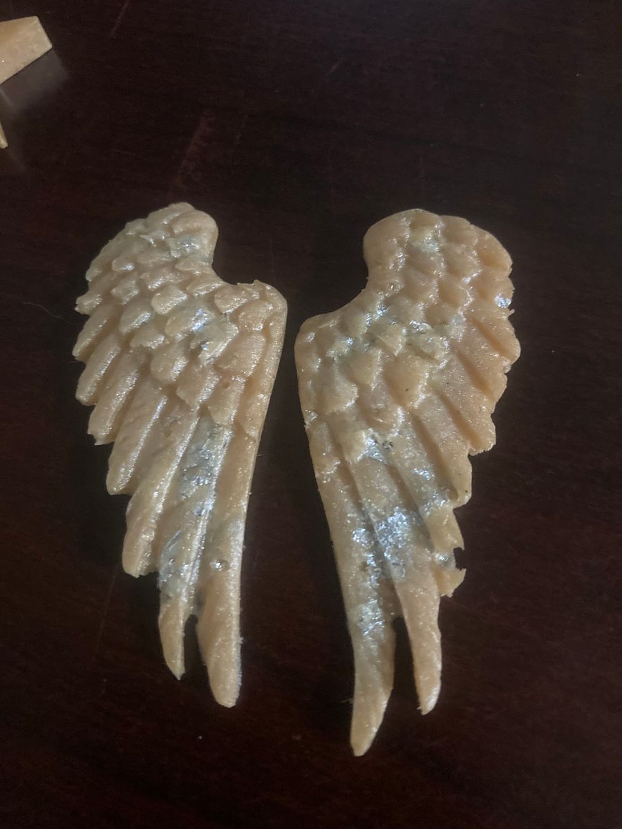 Resin Angel wings product image (1)