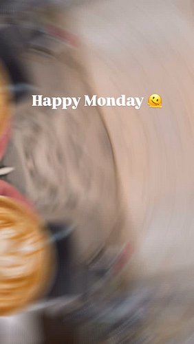 Hope everyone’s having a Happy Monday ☺️
