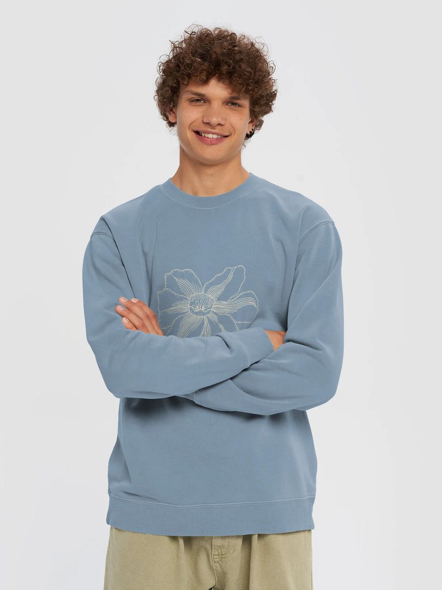 Vintage Floral Bliss Sweatshirt product image (6)
