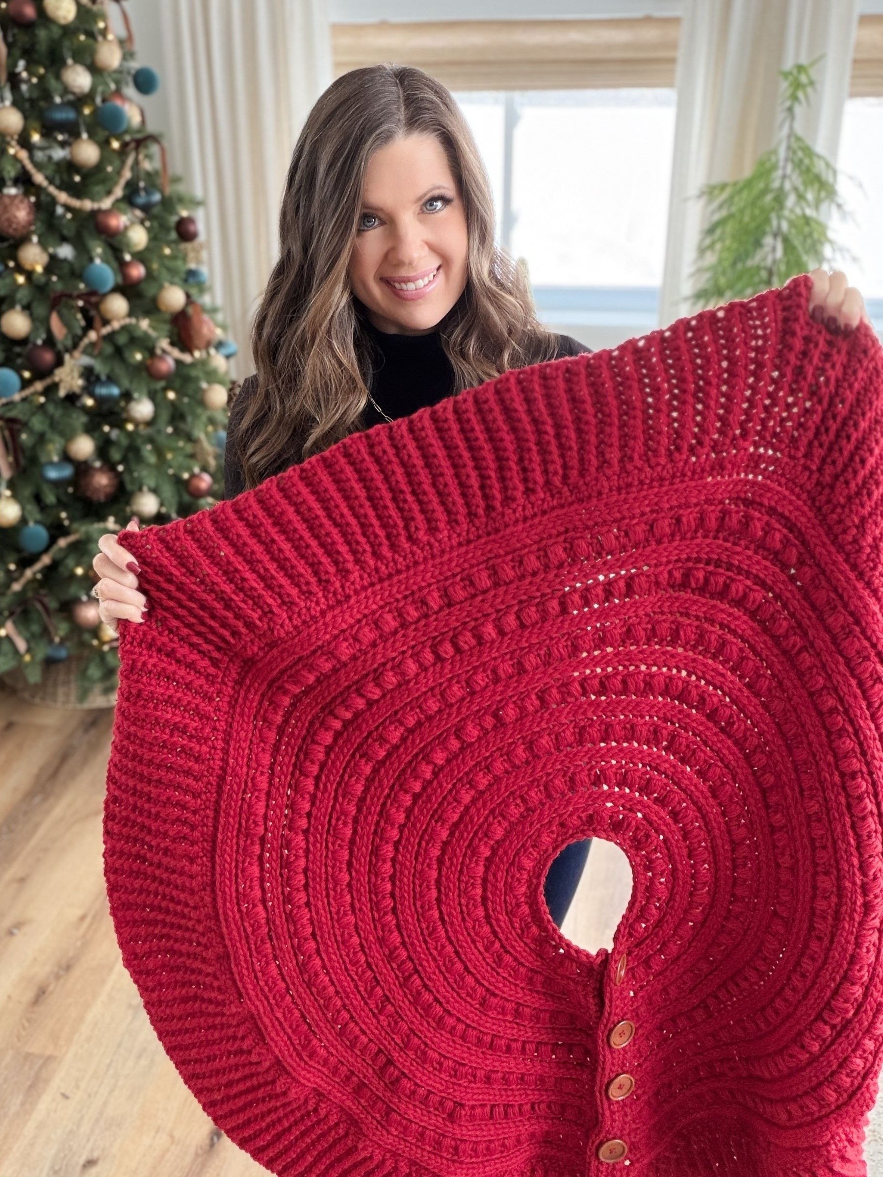 Snuggle Season Tree Skirt Crochet Pattern product image (1)