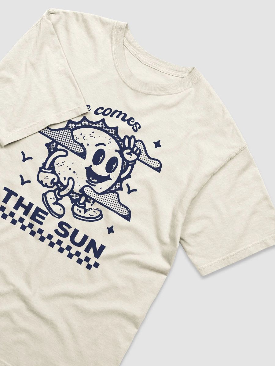 Here Comes the Sun | Motivational Retro-Style Hipster T-Shirt of a Sun Mascot on a Checkerboard Pattern product image (17)