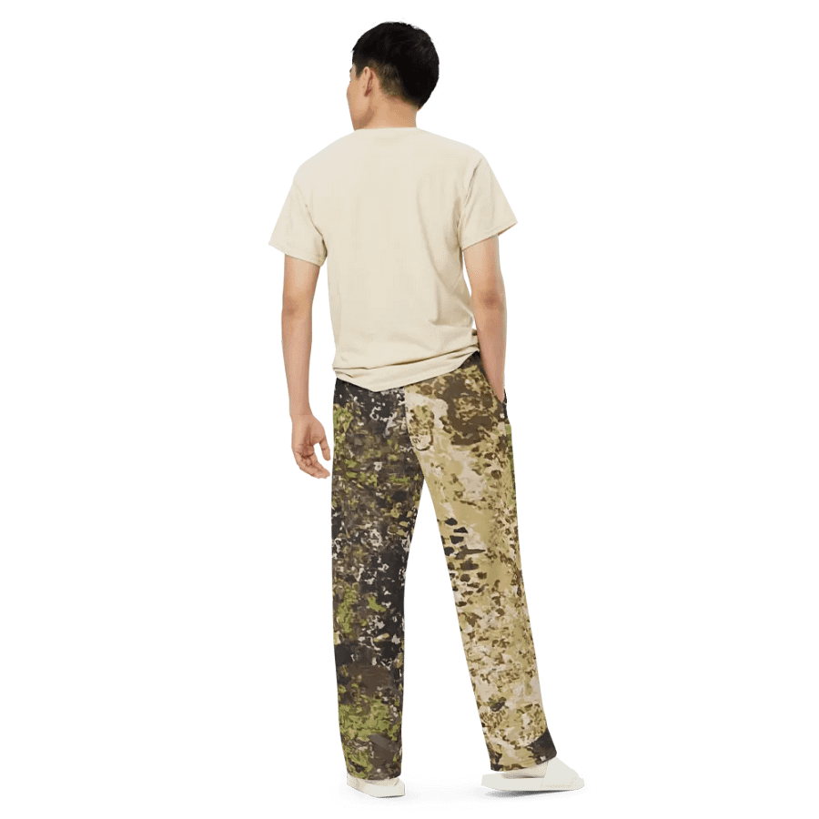 Trendy Camo Fusion Wide-Leg Pants product image (5)