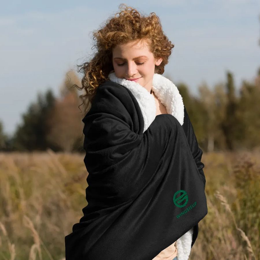 Ellesmere x WingsIsUp Sherpa Blanket product image (4)
