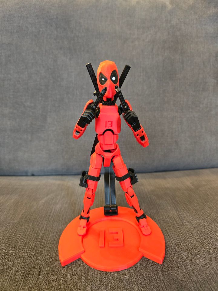 Deadpool Dummy 13 articulated action figure product image (2)