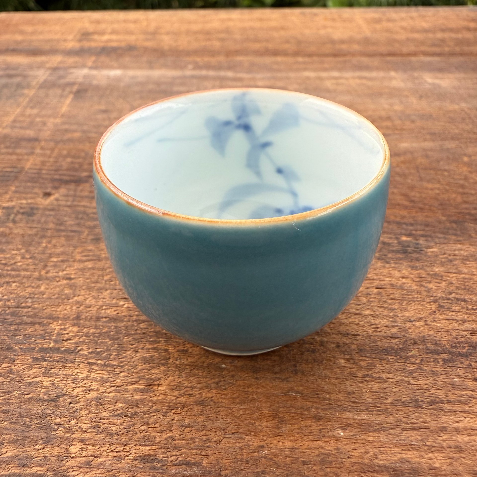 🎎 Vintage Japanese Guinomi Sake Cup – Turquoise-Blue Glaze with Floral Interior product image (1)