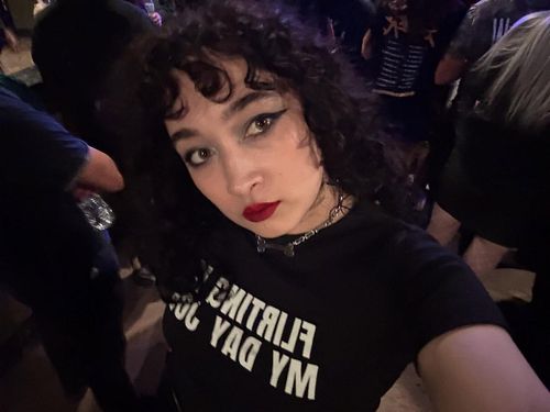 I WANNA BE IN HOLLYWOOD FOREVER - ANAHEIM - 4.25.2025

Stream HOLLYWOOD FOREVER by @deathbyromy 🎤🖤