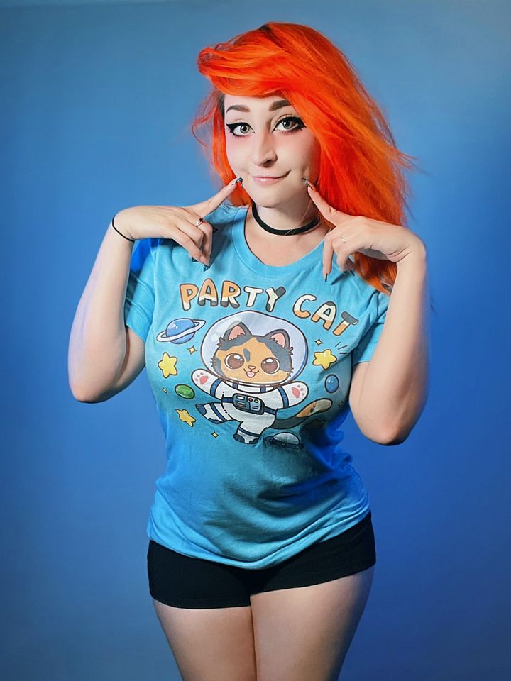 Party Cat T-shirt (soft) product image (1)