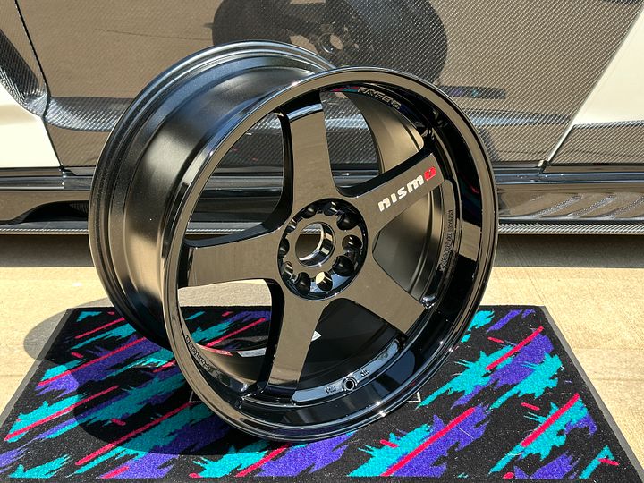 Rays Nismo LMGT4 Gloss Black - 19x10.5 +15 - New product image (2)