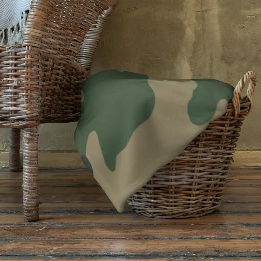 "CIF" Camouflage Comfort Throw Blanket product image (10)