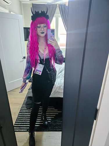 On the first day of TwitchCon I wore this beautiful outfit combination featuring the top half from @blackmilkclothing and the...