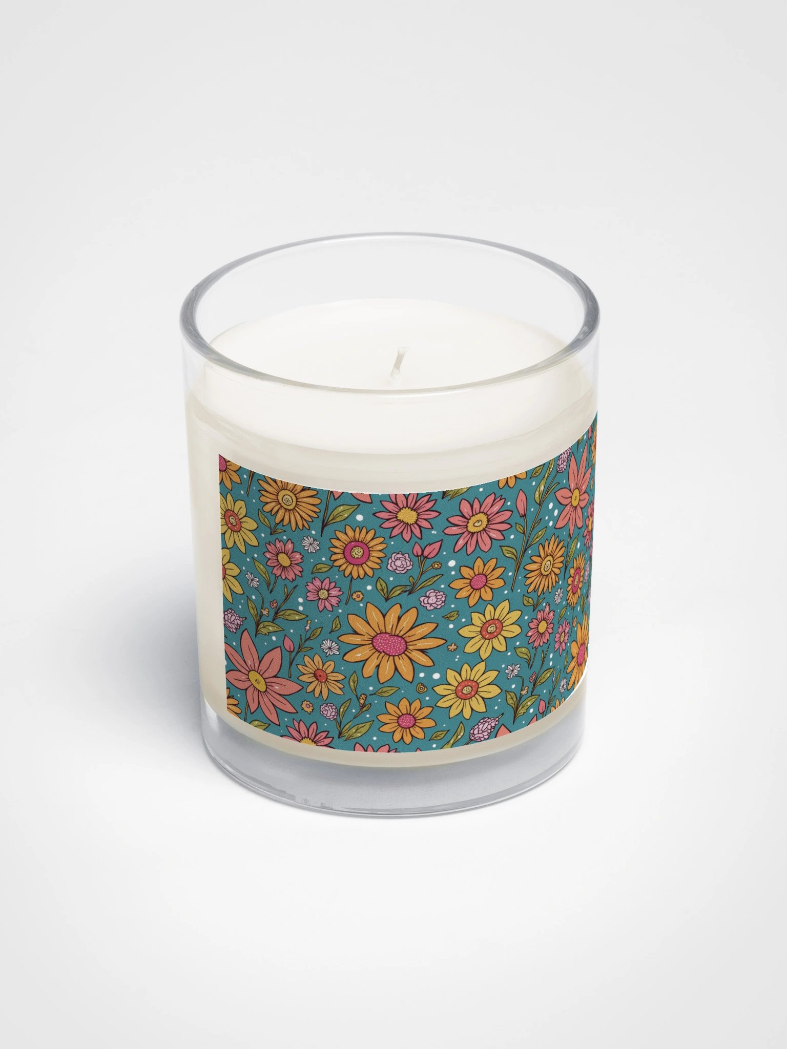 Flower Power Daisy Soy Candle With Retro Wildflower Design product image (2)