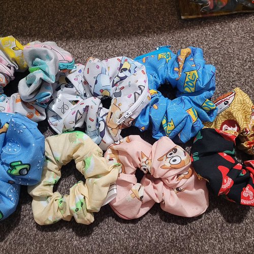 Stash scrunchies, great for Raves, festivals, markets, dances, etc. No purse? No problem!