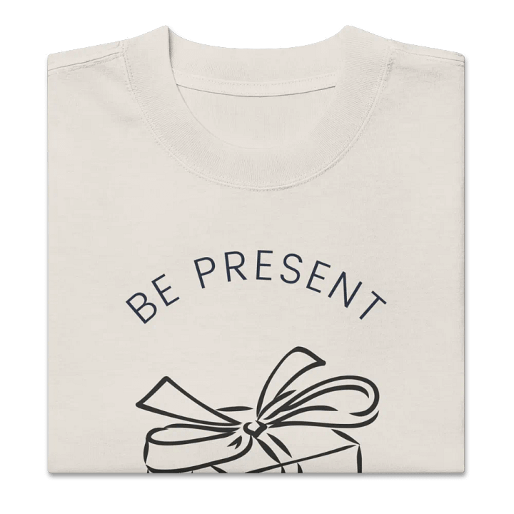 Present Moments Faded T-Shirt product image (16)