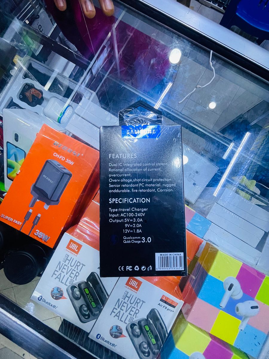 S10+ ORIGINAL CHARGE TYPE C product image (3)