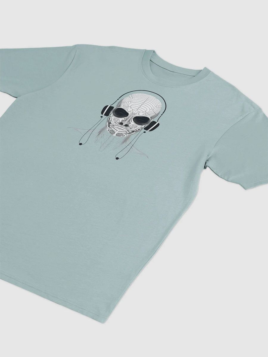 Cool Alien in Headphones T-Shirt – Funky Sci-Fi Music Tee product image (13)
