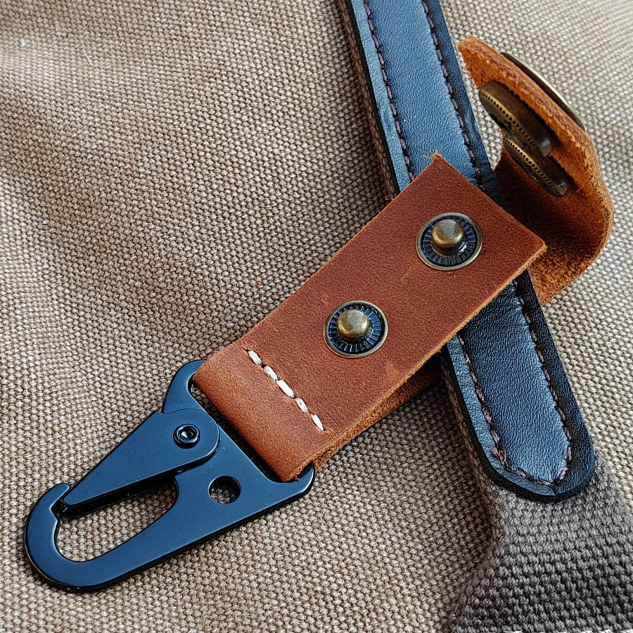 MEEBOY Handmade Leather Key Chains, Carabiner Keys with Double Button product image (8)