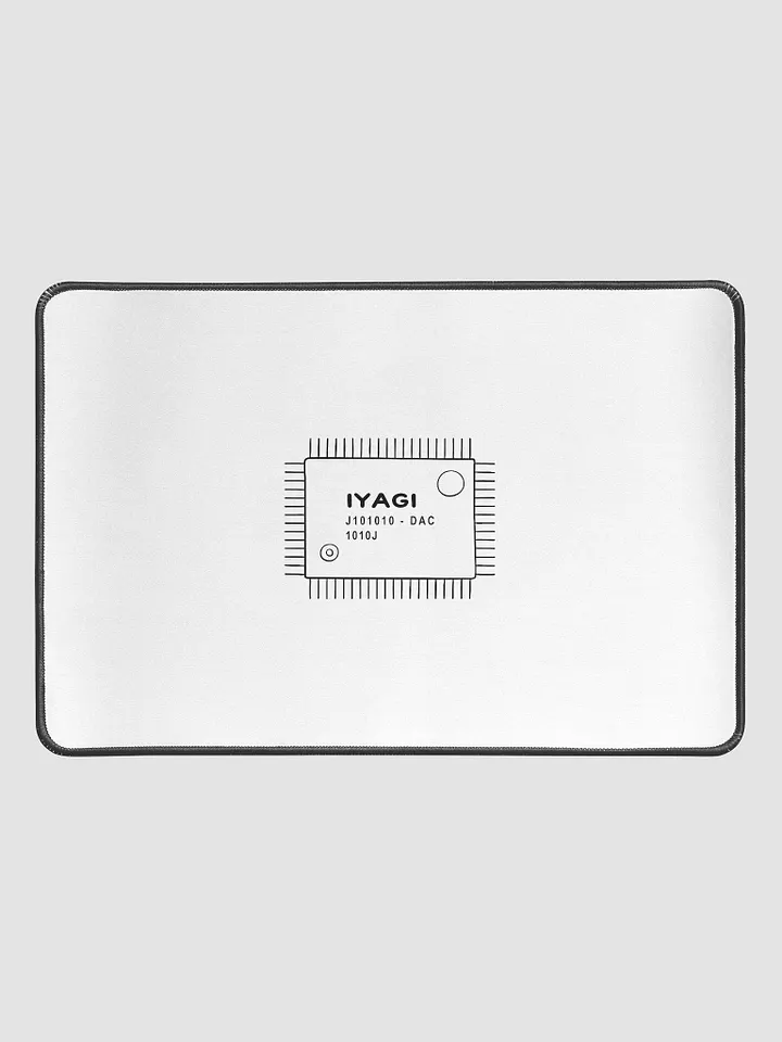 iyagi DAC Chip desk mat (white) product image (1)