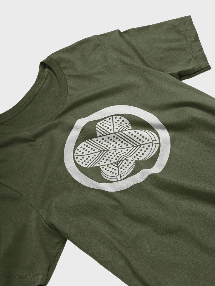 Abe Clan Crest T-Shirt – Symbol of Nobility & Vigilance product image (1)