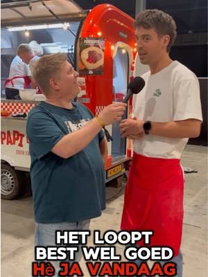 Op TCG Paradise kwam ik een oude bekende @Daan Crefcoeur (Creffie) tegen met zijn foodtruck @Papi di Panza ! Mocht je ze een keer tegenkomen proef dan zeker hun heerlijke Panzerotti! 🇮🇹⛰️ #papidipanza #foodtruck #food #italianfood #foodie #fishanator #fishanatornl #fishanatorshorts #foryoupage #foryou #voorjou 
