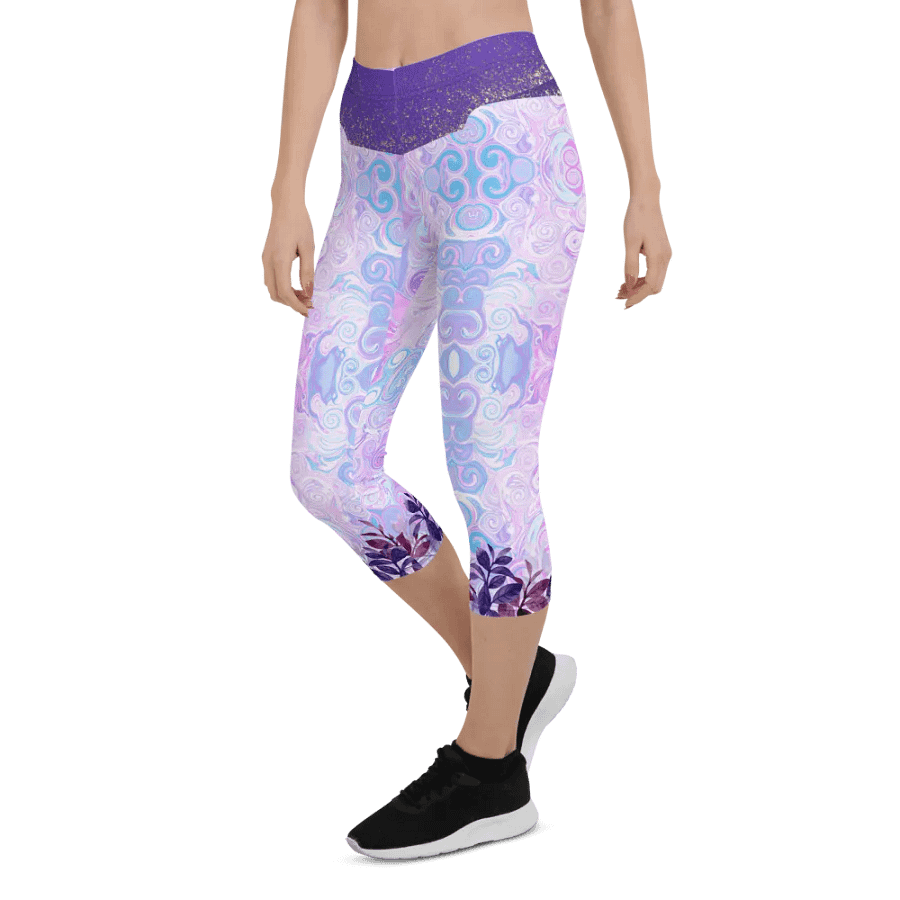 Symmetrical Splendor Capri Leggings product image (5)