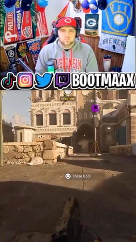 Immmma snakeeee 🐍🐍🐍

Twitch.tv/Bootmaax

#twitch #funny #snake #hehe