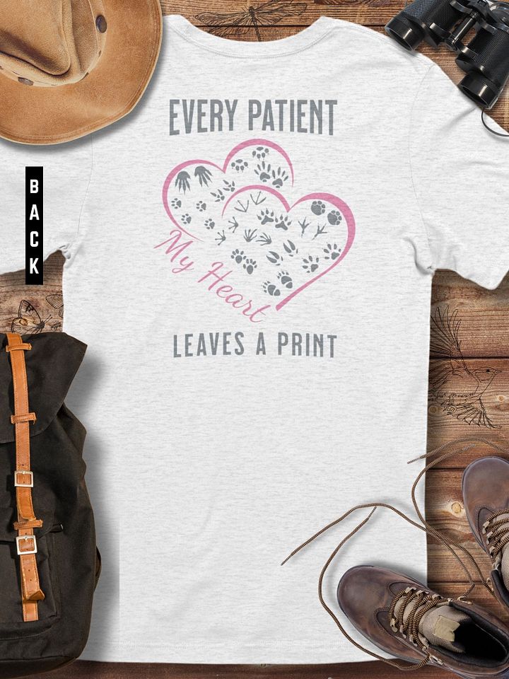 Pink Heart with Prints - Every Patient Leaves a Print, Wildlife Lover Gift, Cute Animal Paw Print T-shirt product image (2)