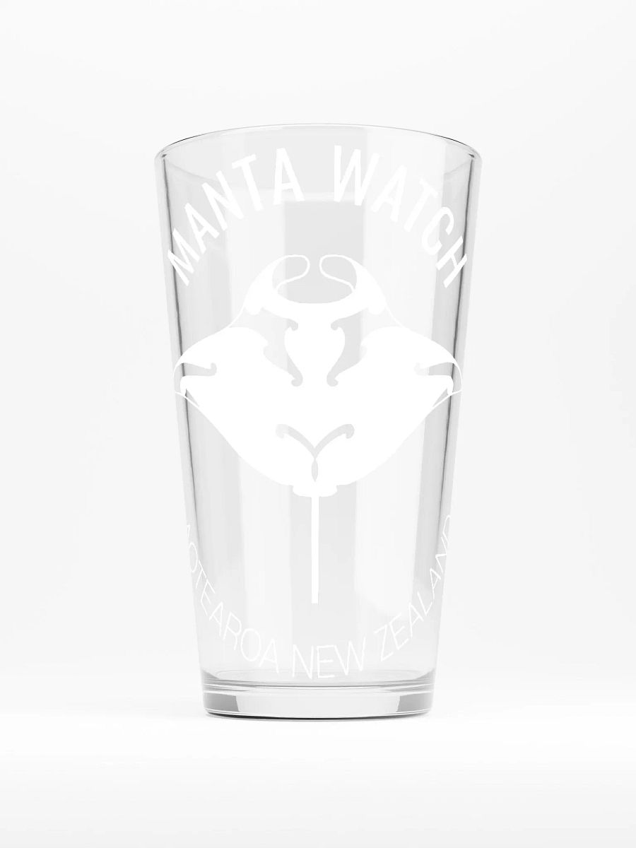 NZ Manta Pint Glass product image (1)