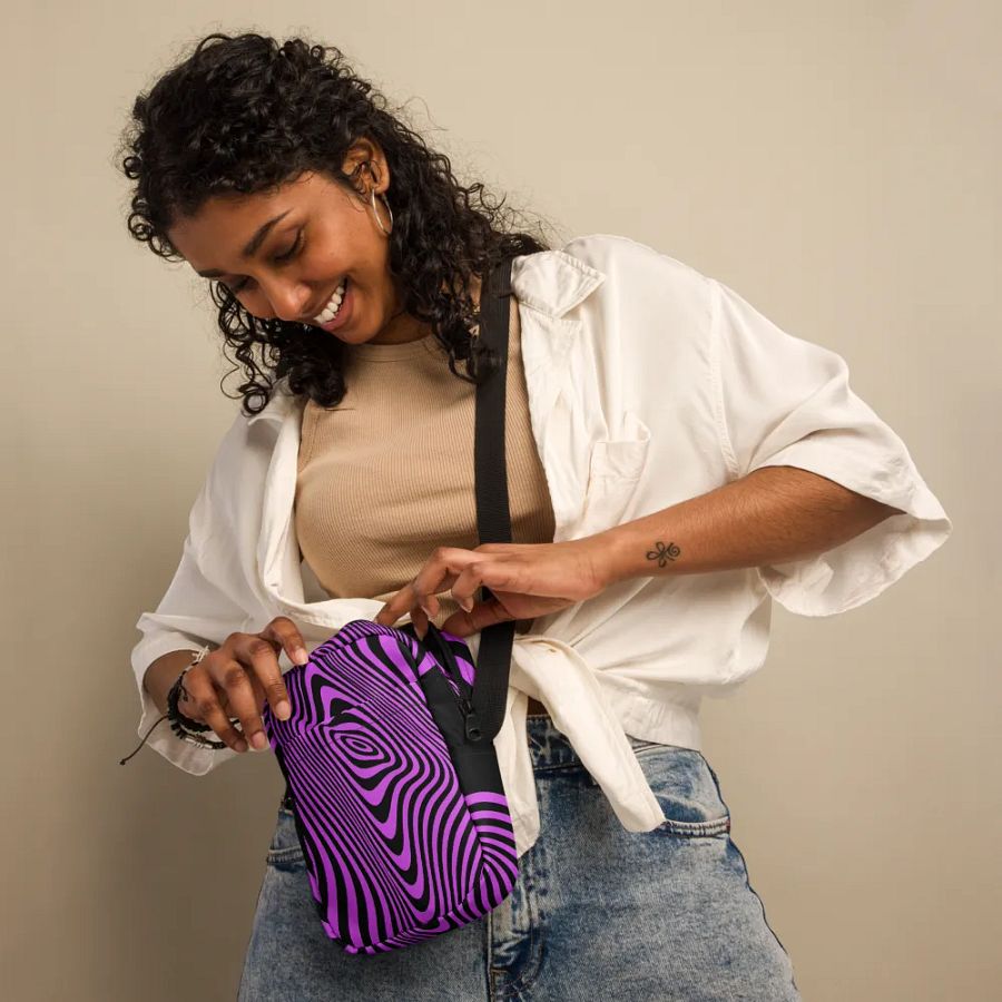 Radiant Ripple Crossbody Bag for the sophisticated ladies product image (12)