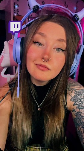 Twitch Yaps! I be back on Sunday for a 12 hour stream 🤤🤤 #gamergirl #egirl #egirls #gamergirls #gamer #twitchstreamer #twitch...