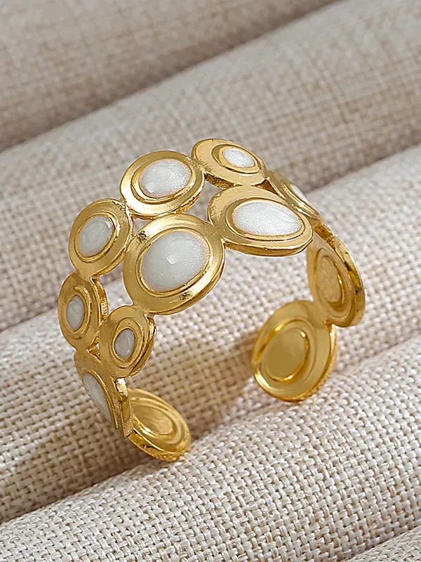 Amelia Ring product image (1)