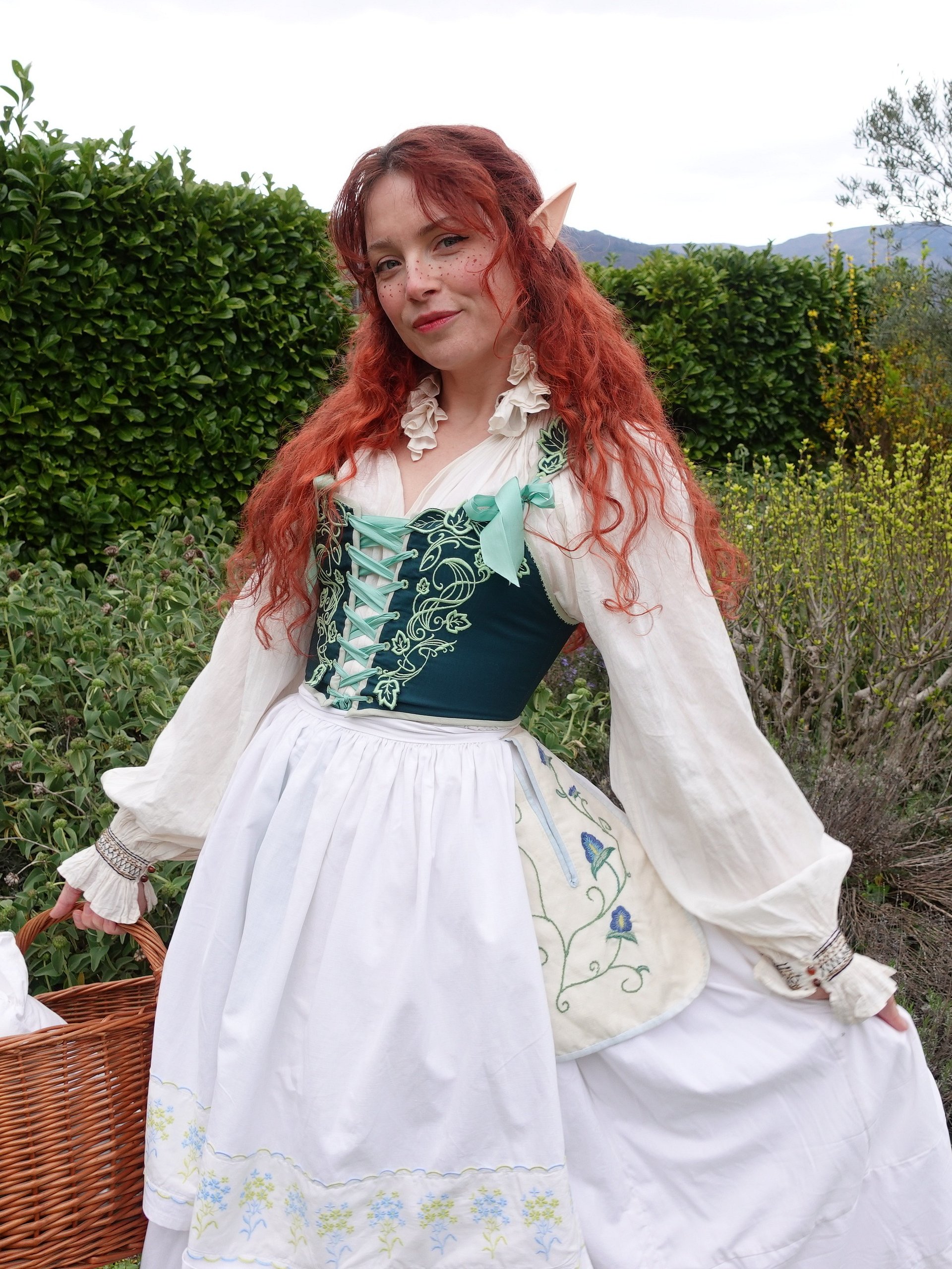Leafy Bodice Sewing Pattern + Embroidery files product image (2)