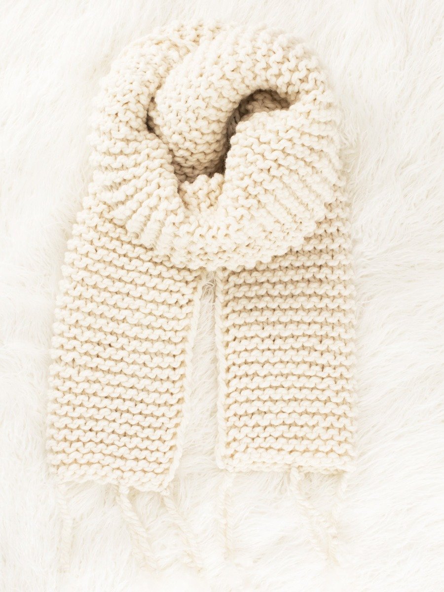 Chunky Garter Stitch Scarf Knitting Pattern - Boundless product image (1)