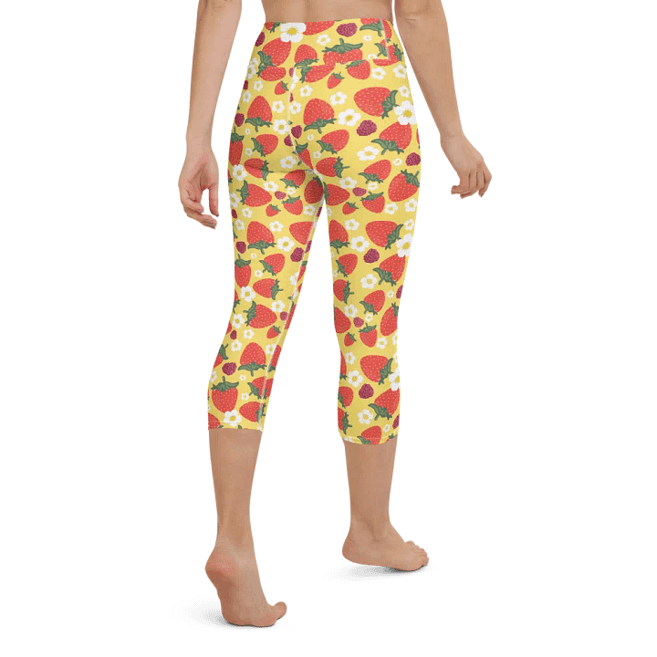 Strawberry Fields Yoga Capri Leggings product image (2)