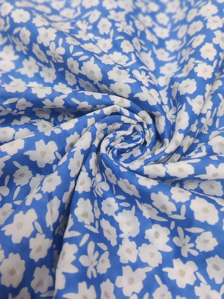 blue and white florals print mulmul fabric product image (1)